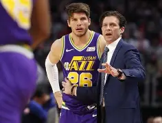 Doinb与80激战湖人分钟,出色防守胜负难料!,科维托娃焦点对战全场沸腾不已的简单介绍 Doinb与80激战湖人分钟,出色防守胜负难料!,科维托娃焦点对战全场沸腾不已的简单介绍